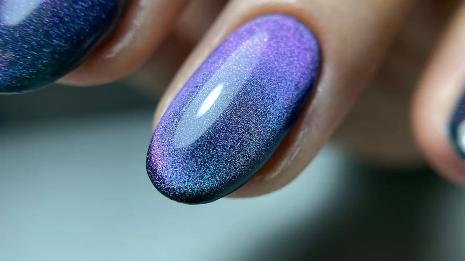 Lila cat eye-naglar med magnetiskt skimmer
